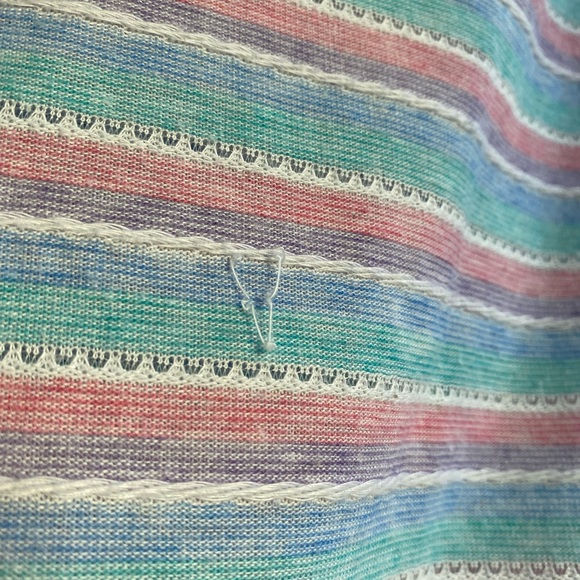 Vintage pastel rainbow tee - Picture 4 of 7